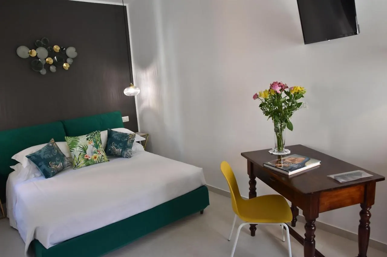 Taormina Apartments 