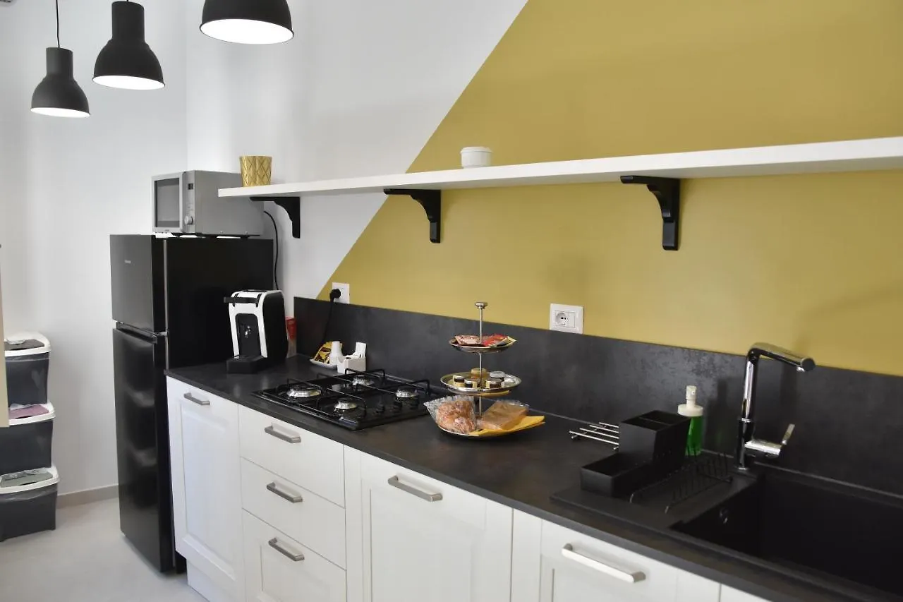 Taormina Apartments 