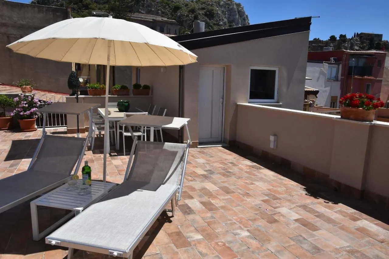 Taormina Apartments 
