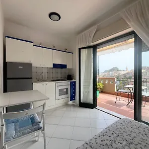 Gardenia Taormina